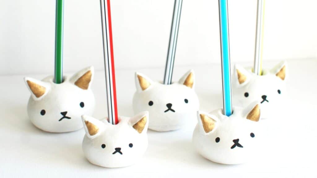 Salt dough pen holders