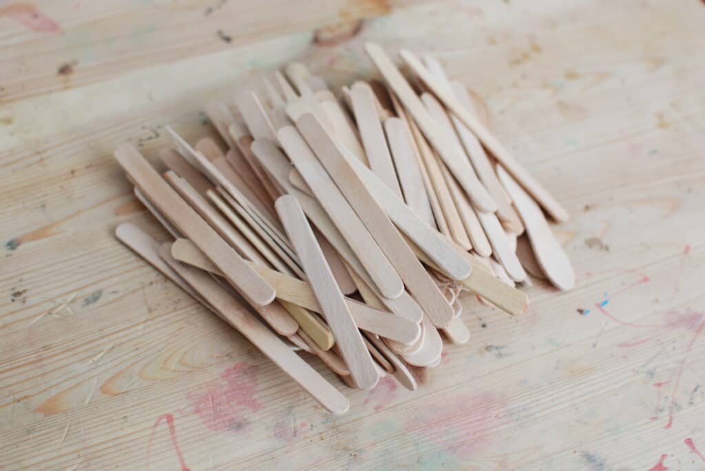 What can you make out of lolly sticks?