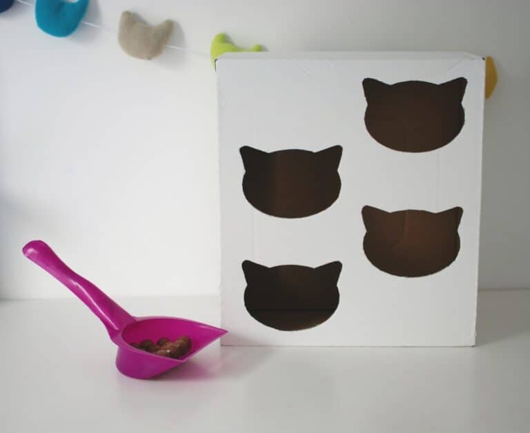 Cat themed party game DIY – Poop toss