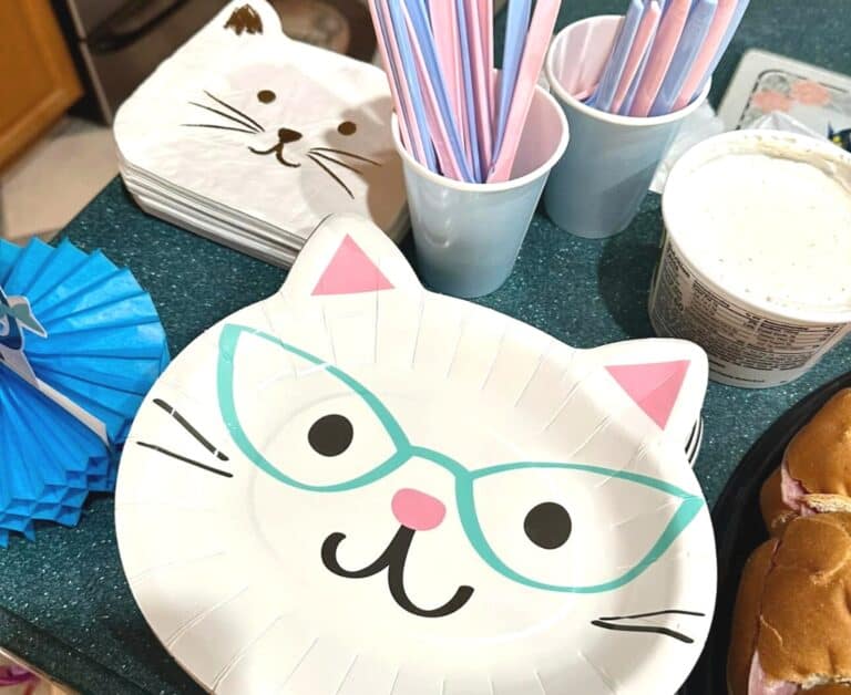 A guide to kitten baby showers: How to make them paws-itively perfect