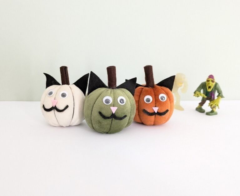 Cat crafts pumpkin cats